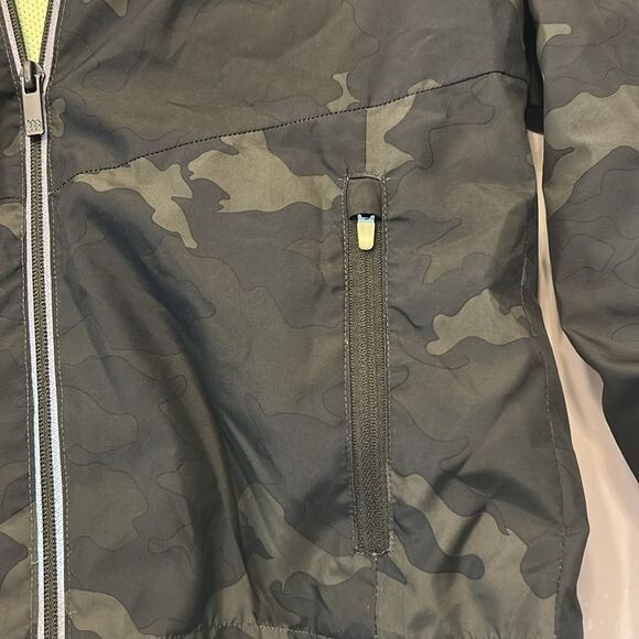 All In Motion little boys camouflage windbreaker Size S EUC - Picture 7 of 8